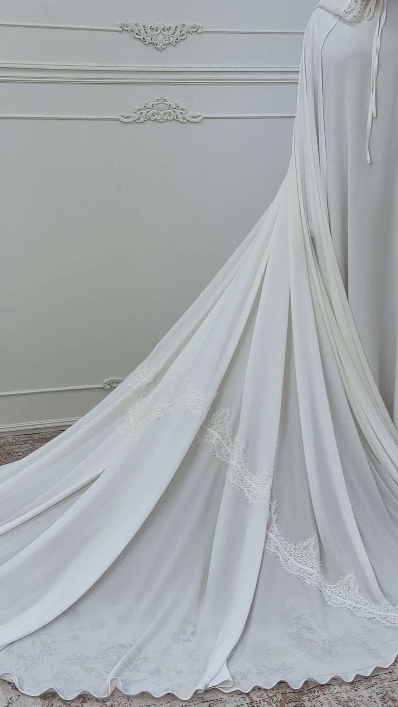 Lana cape