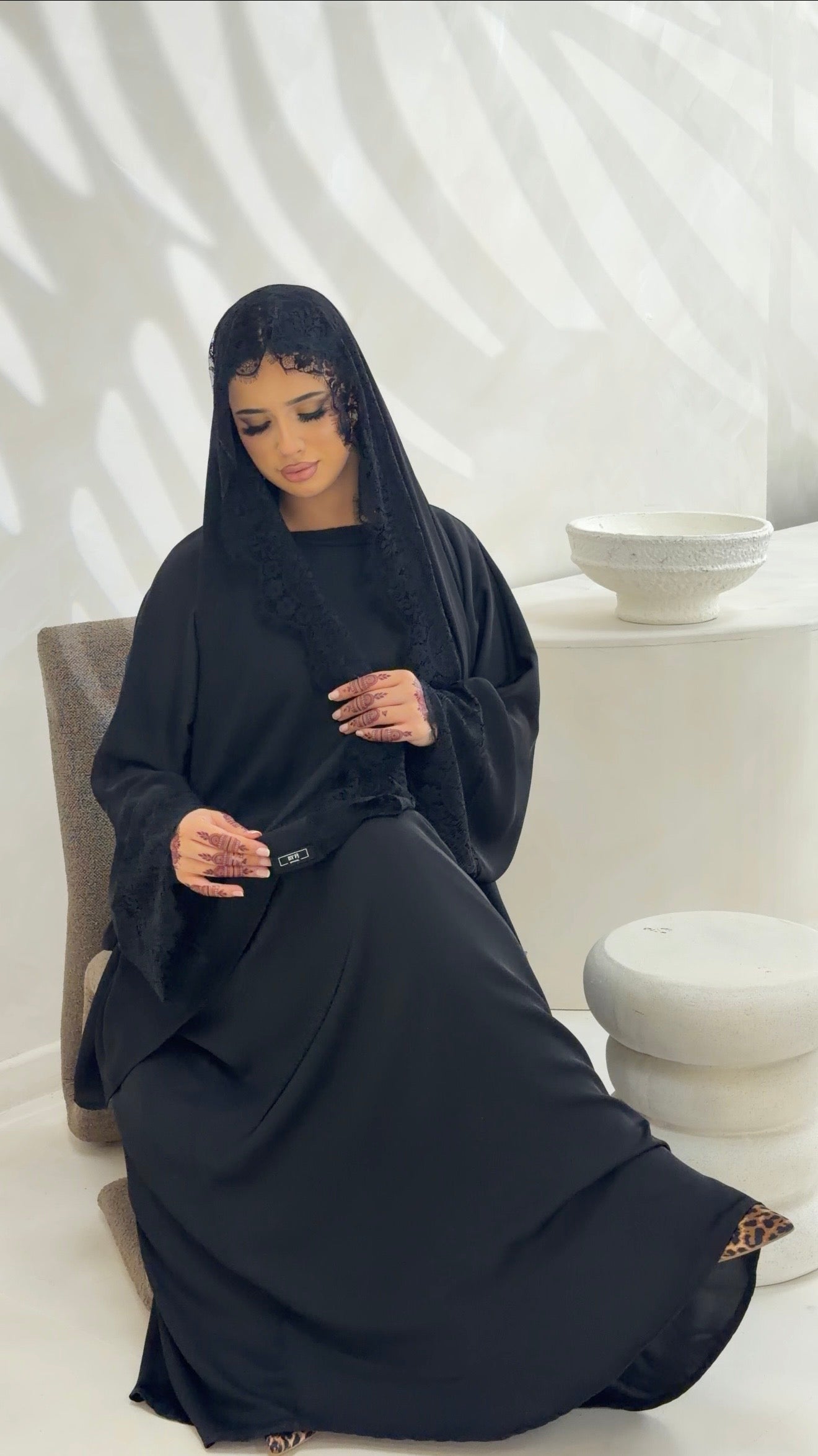 Laila ( Black lace)