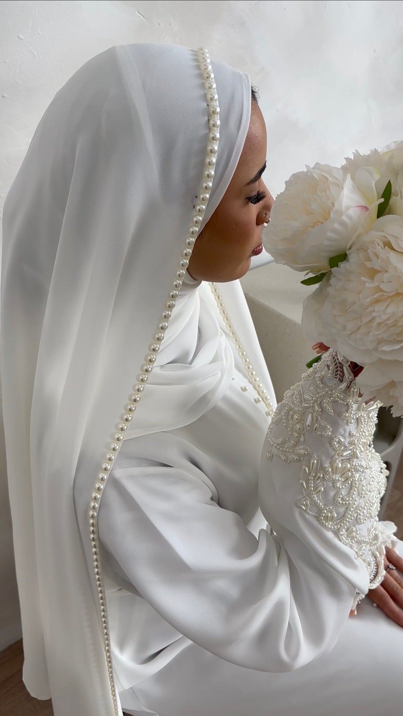 Dina veil