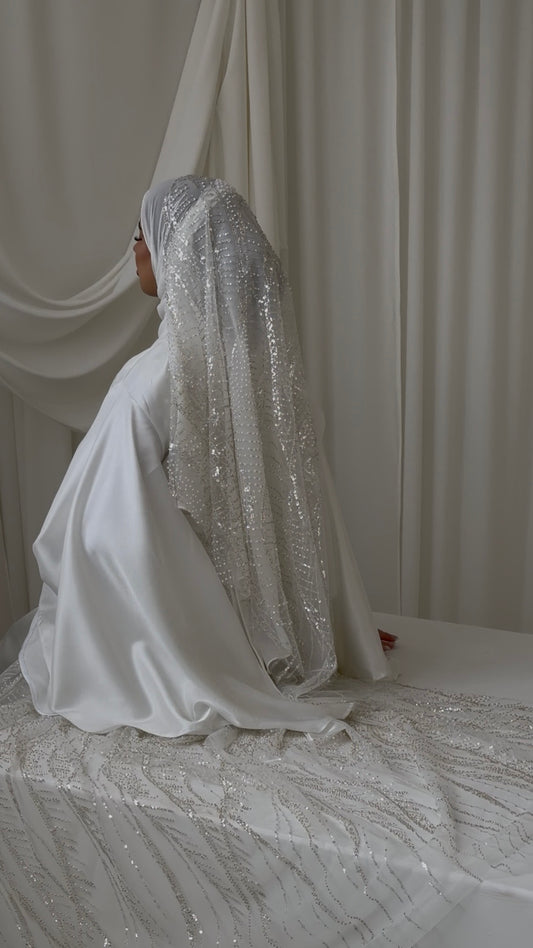 Celine veil