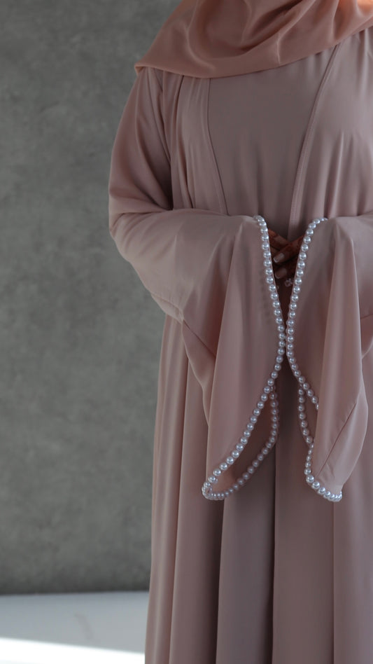 Lulu- blush  image 0